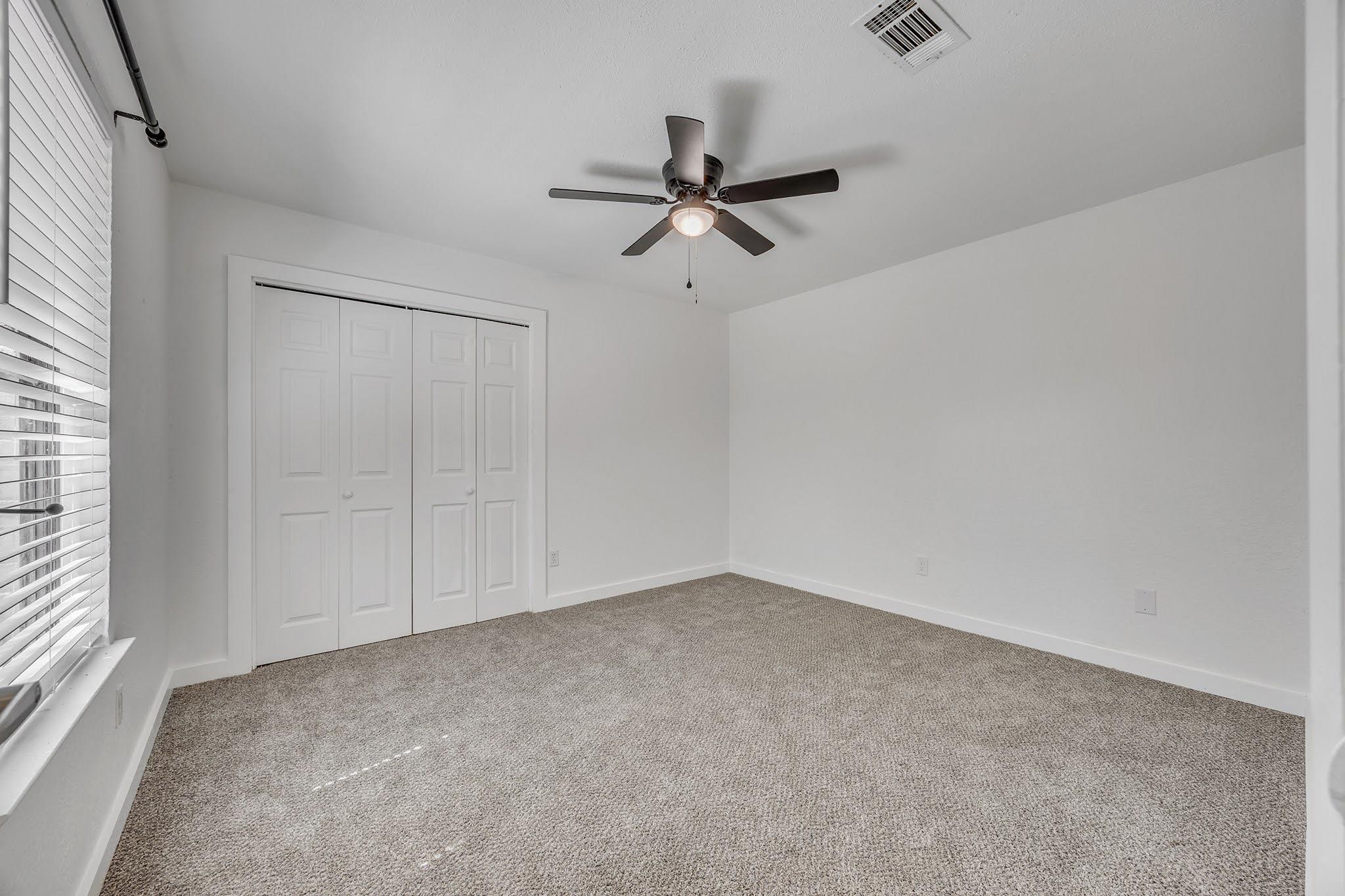 1008 Milford Way #b Property Photo 5