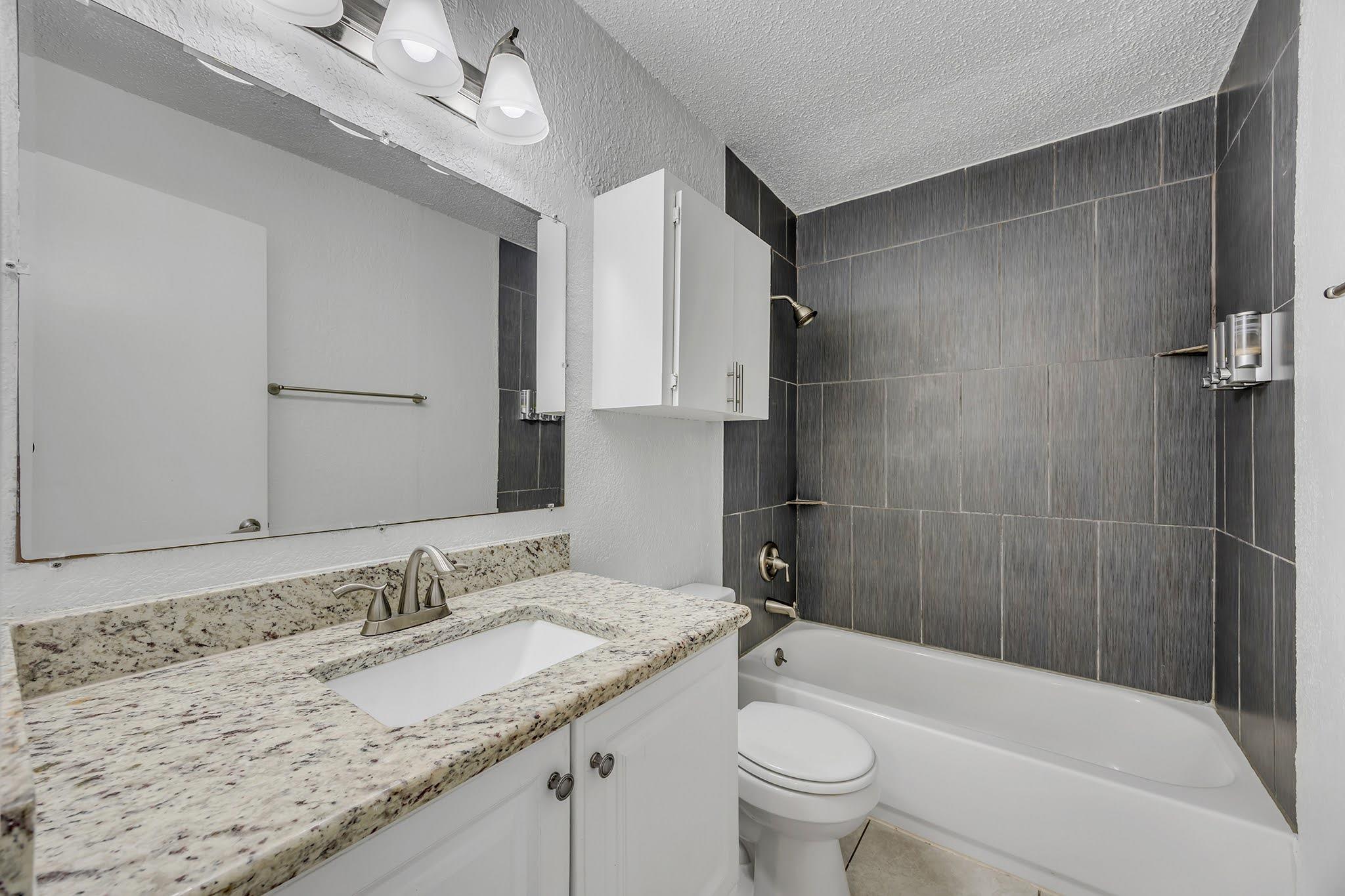 1008 Milford Way #b Property Photo 19