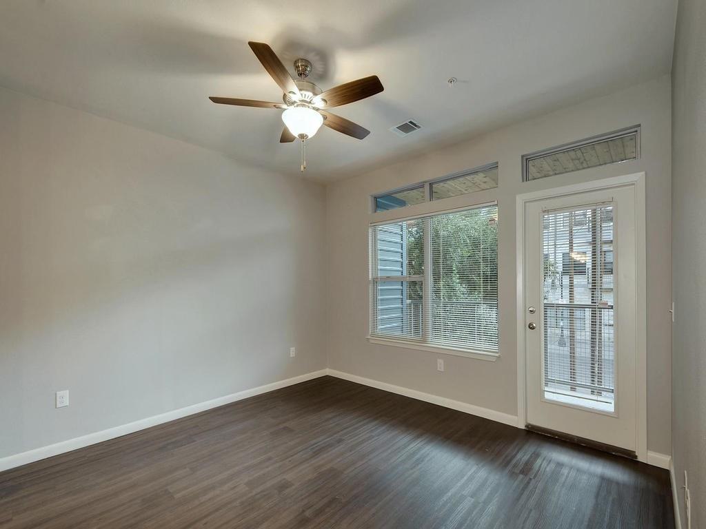 2822 Rio Grande St 303 Property Photo 7
