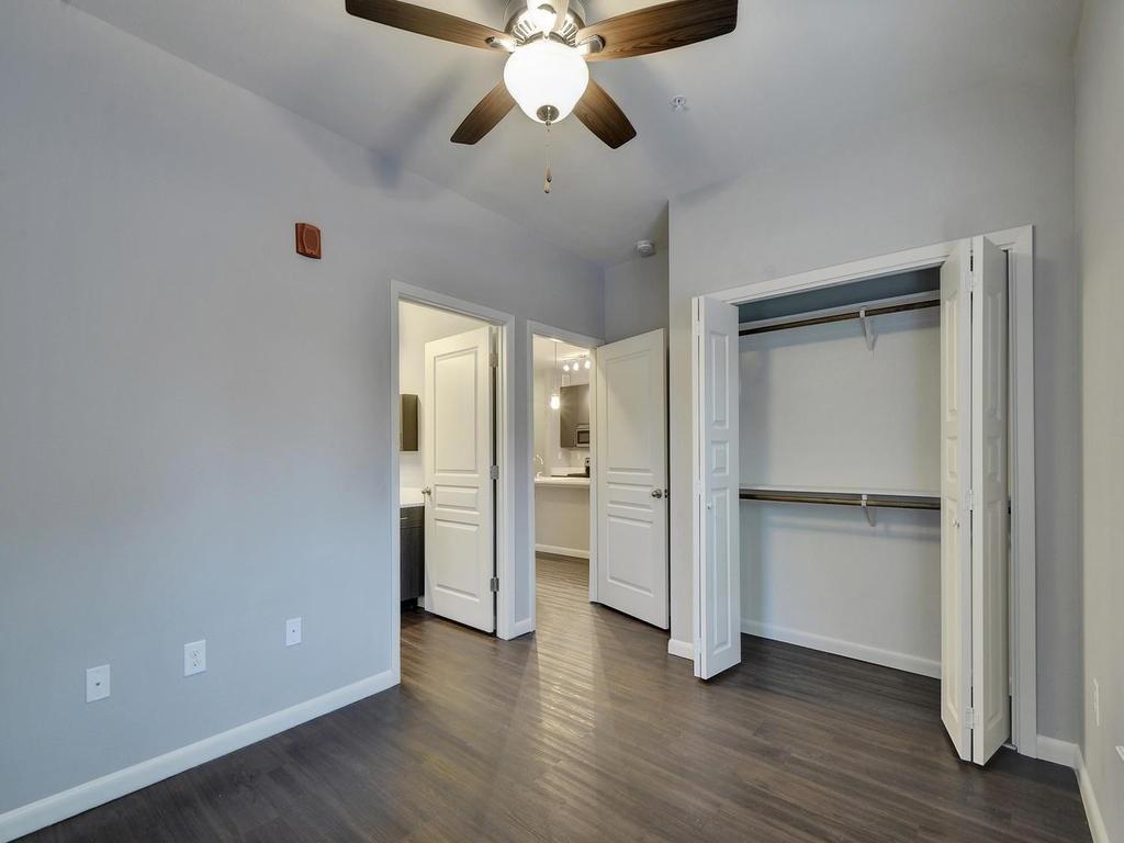 2822 Rio Grande St 303 Property Photo 9