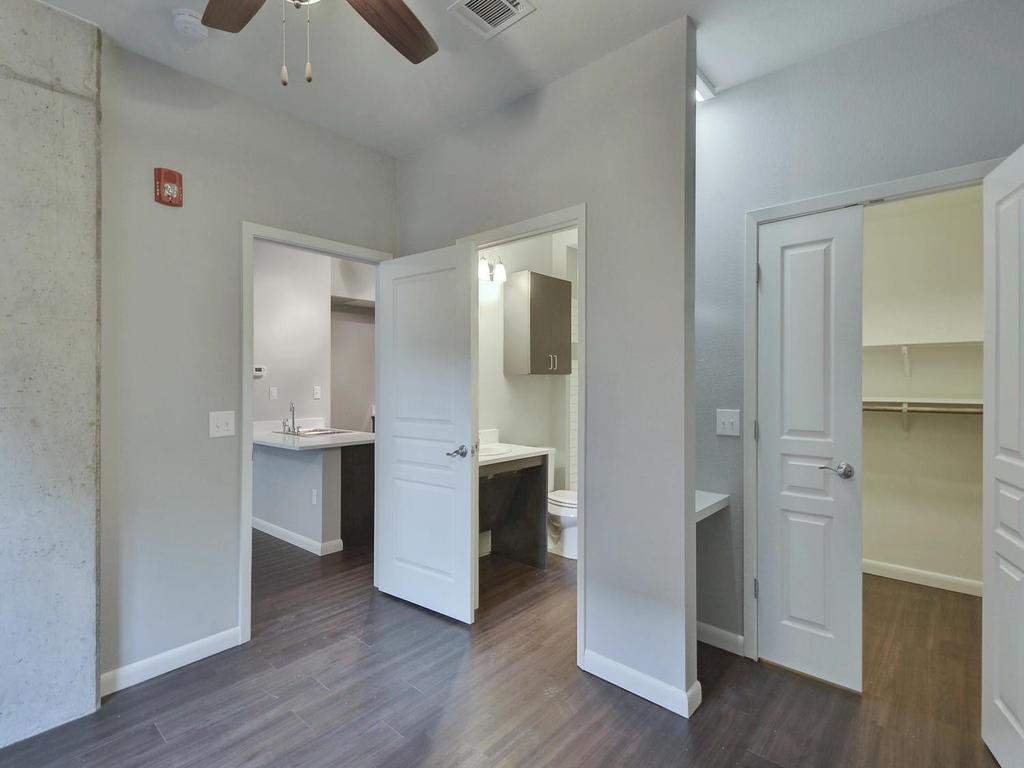 2822 Rio Grande St 303 Property Photo 14