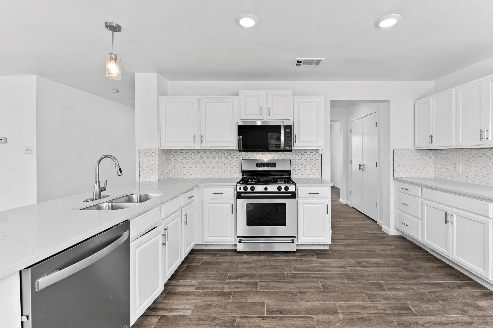 221 Peppergrass Cv Property Photo 17