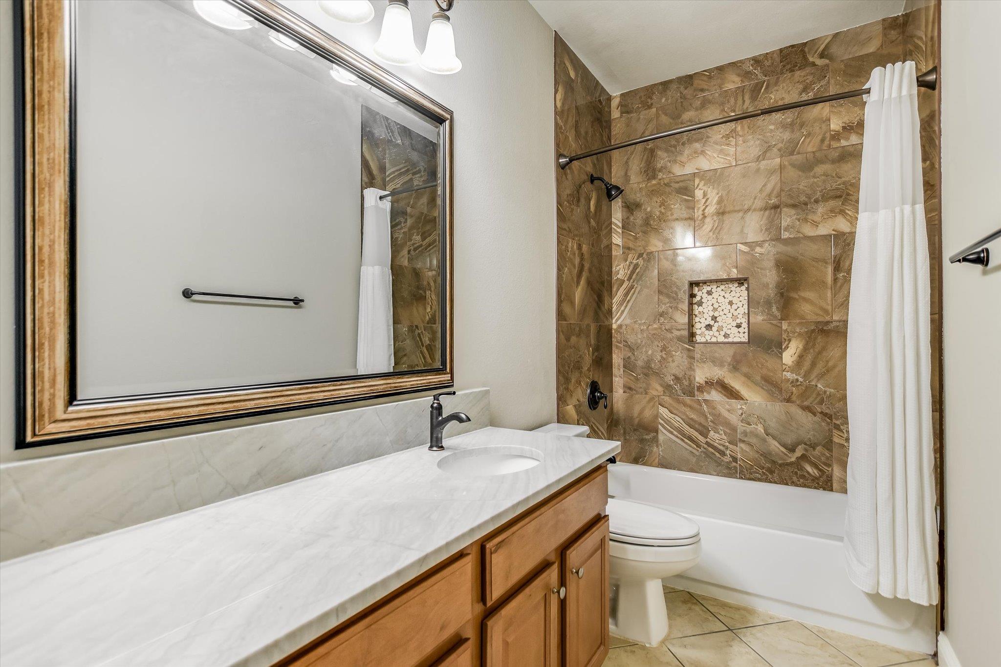 14316 Broadwinged Hawk Dr Property Photo 20