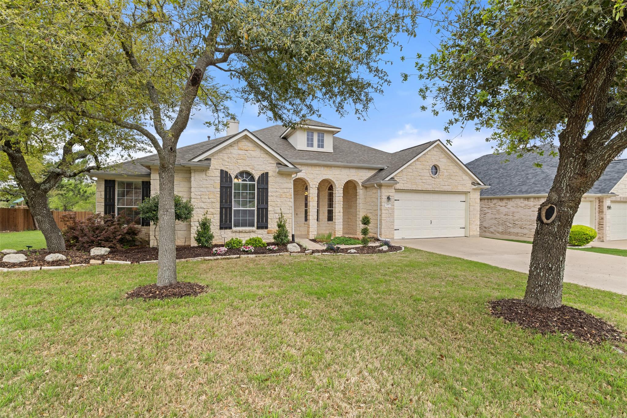 285 Country Creek Dr Property Photo