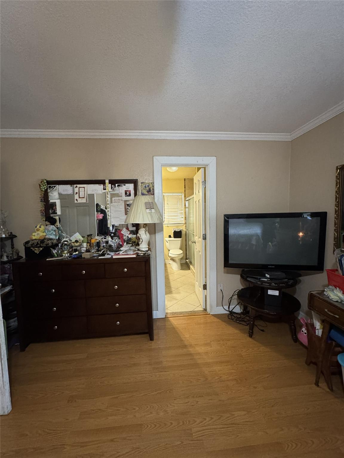 636 E Kempner St Property Photo 26