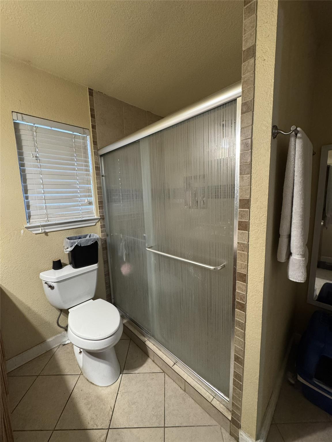 636 E Kempner St Property Photo 28