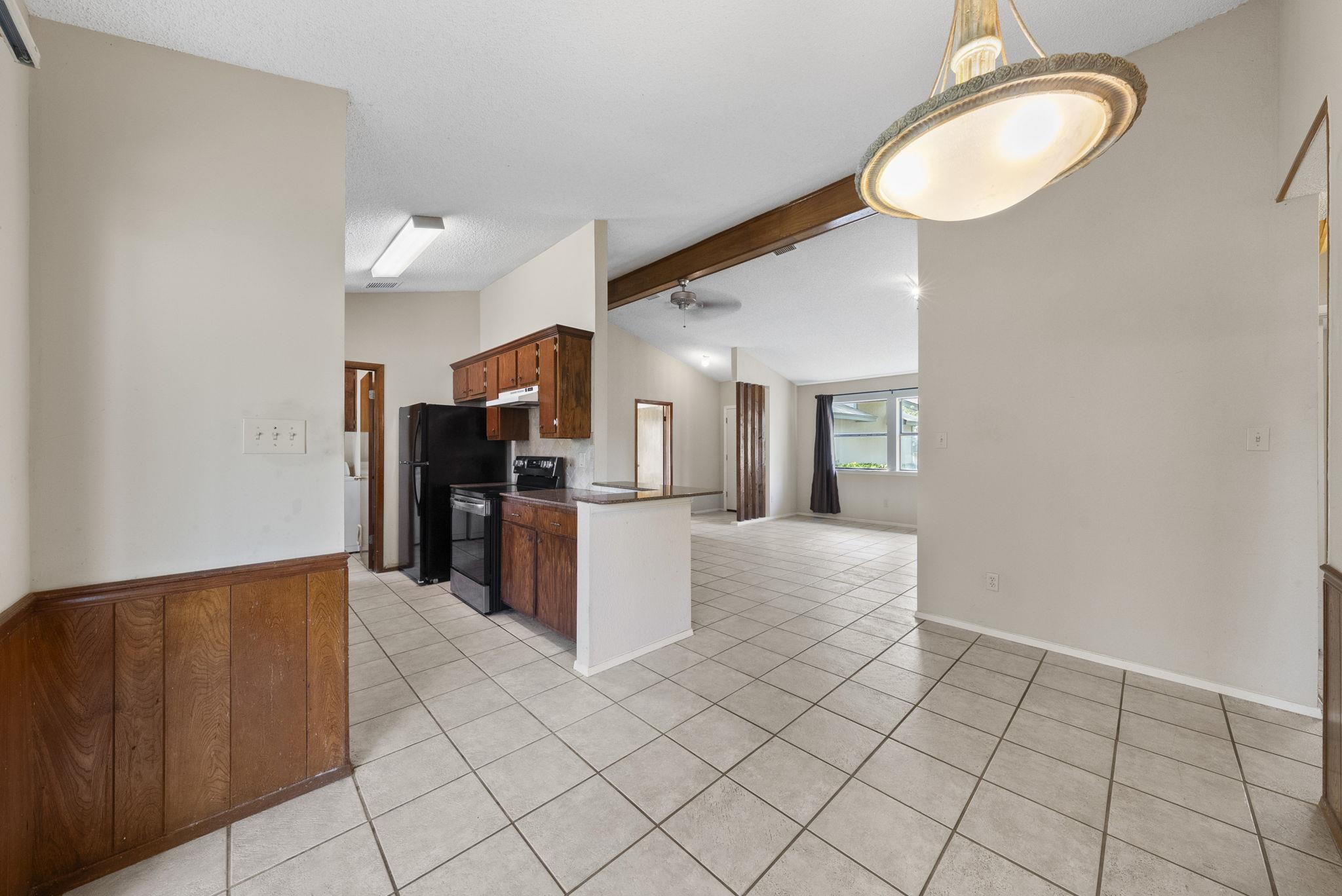 147 Live Oak Dr Property Photo 9