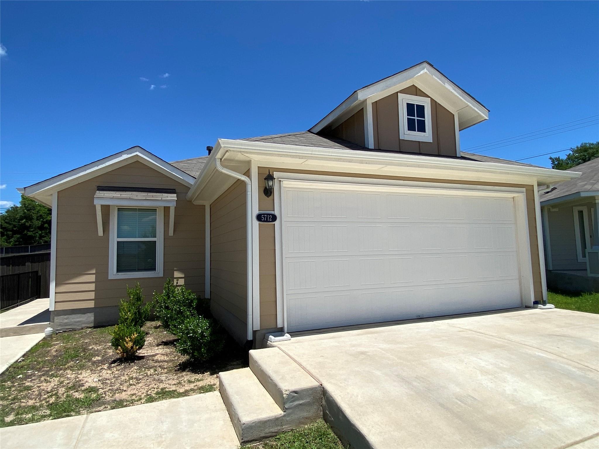 5712 Respinto Dr Property Photo 1