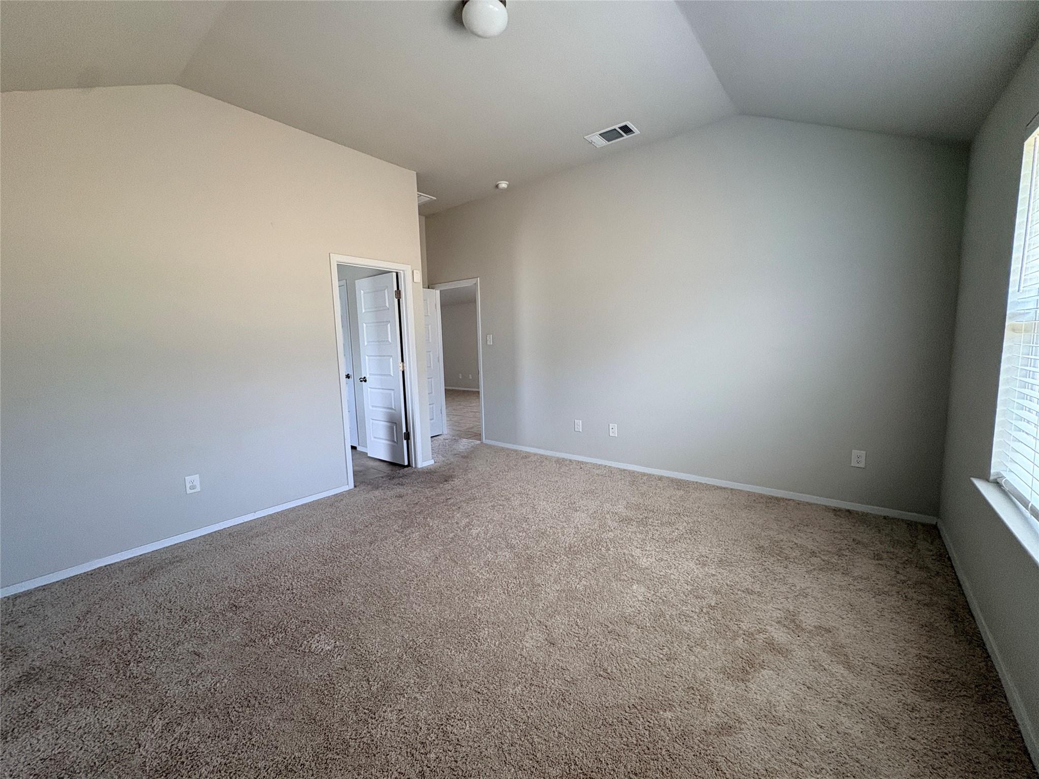 5712 Respinto Dr Property Photo 17