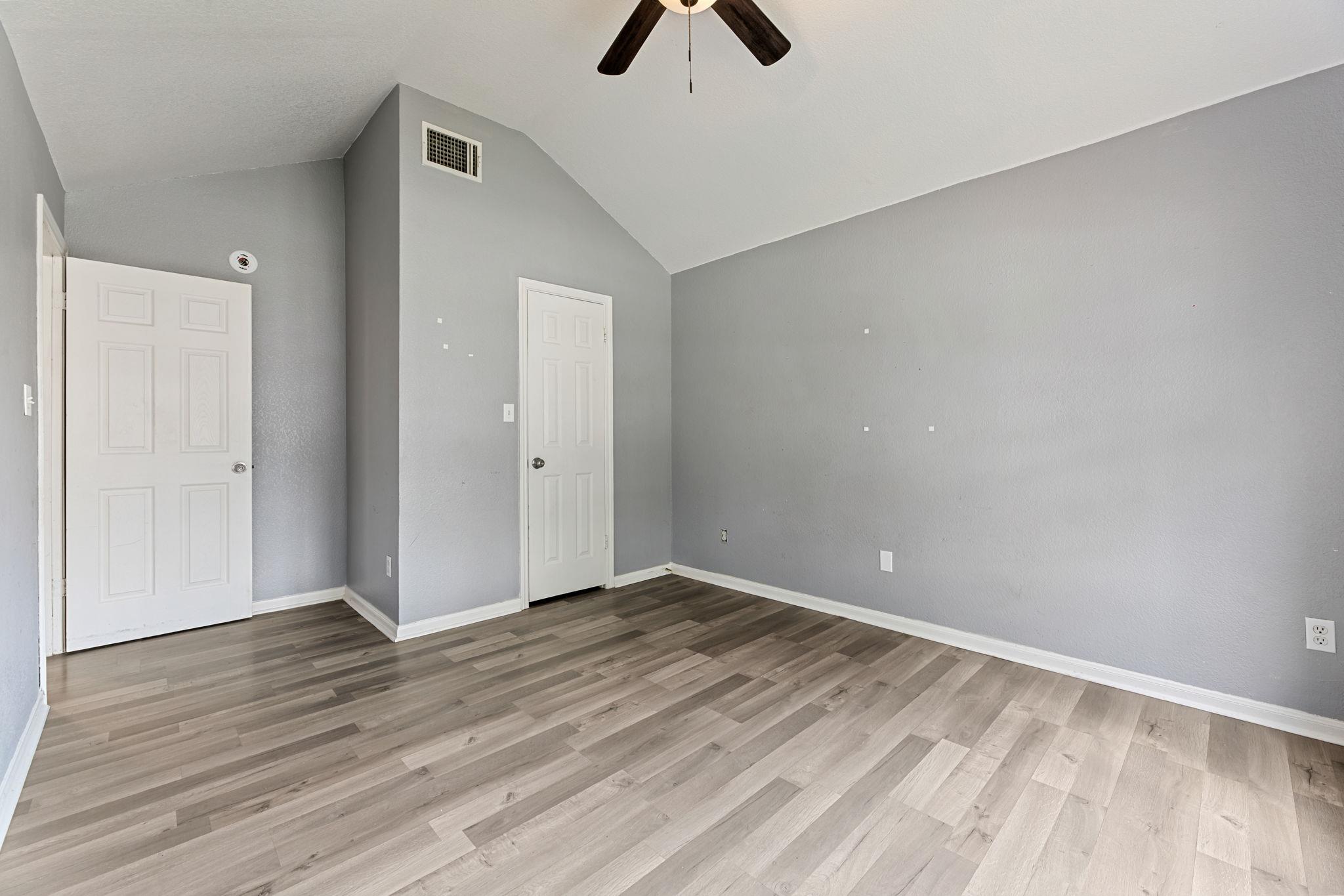 1514 Spring Peony Ct Property Photo 17