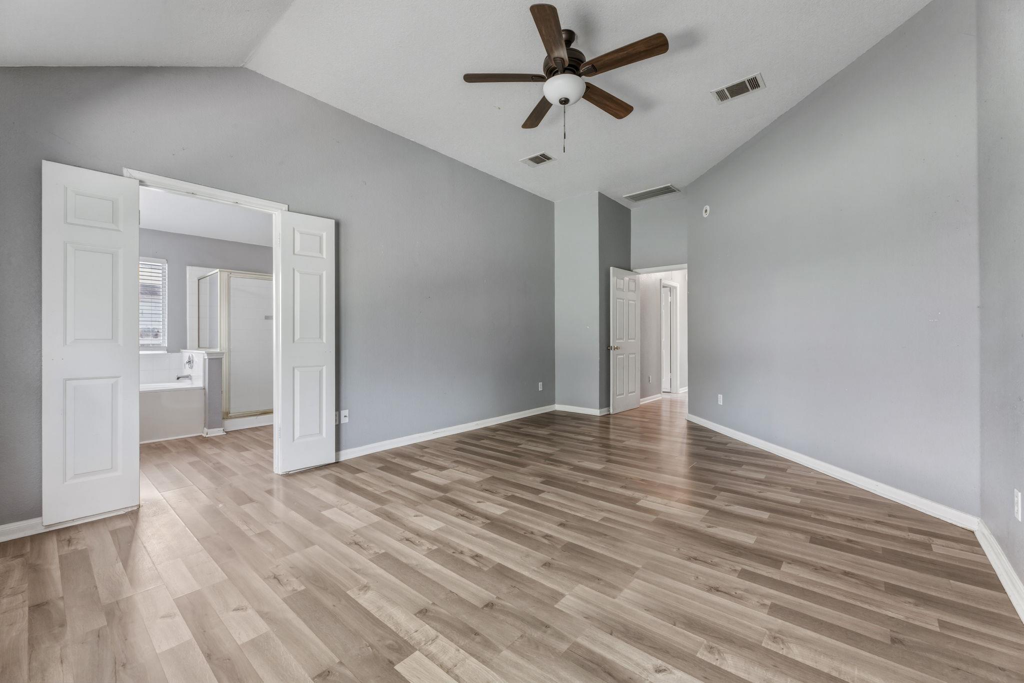 1514 Spring Peony Ct Property Photo 23