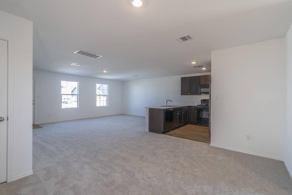 17717 Oso Cv Property Photo 9