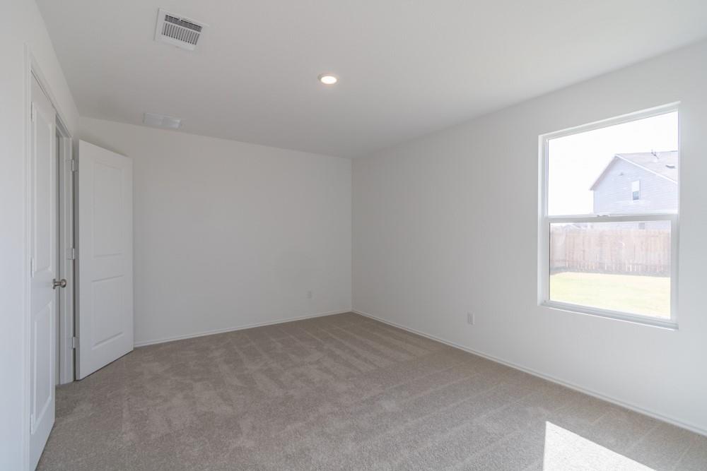 17717 Oso Cv Property Photo 13