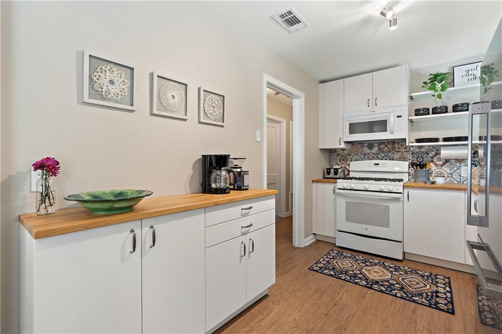 4602 Chiappero Trl Property Photo 8