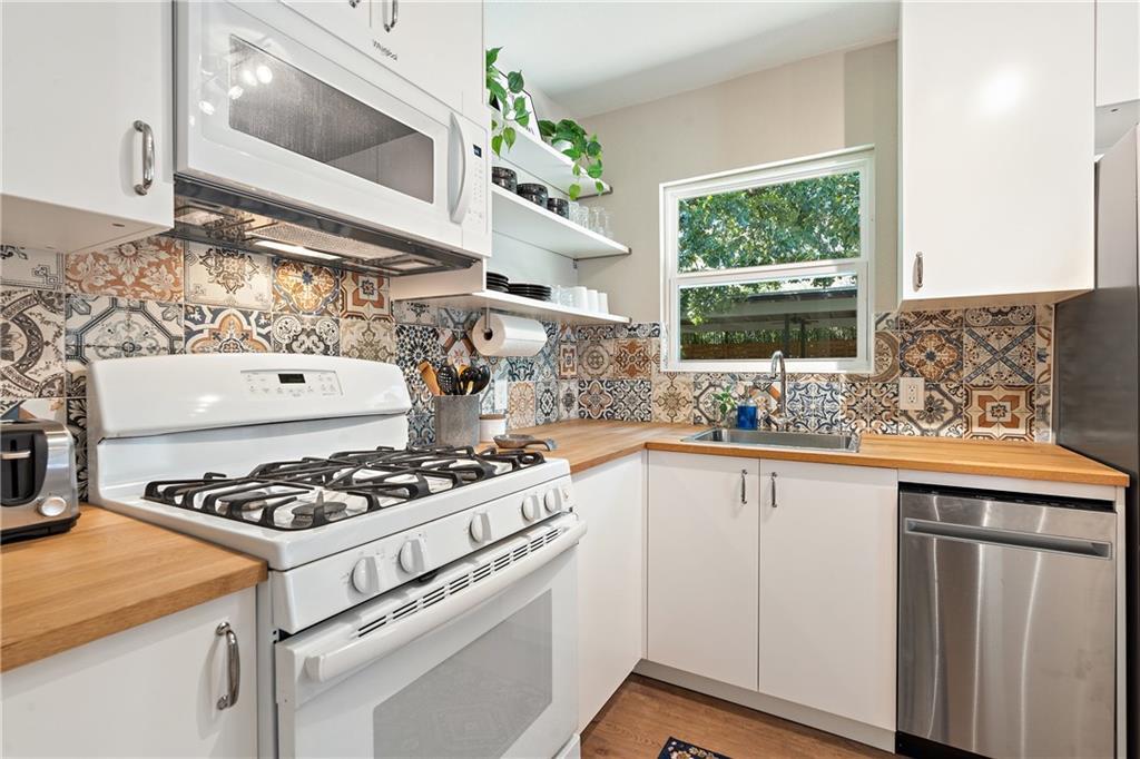 4602 Chiappero Trl Property Photo 10