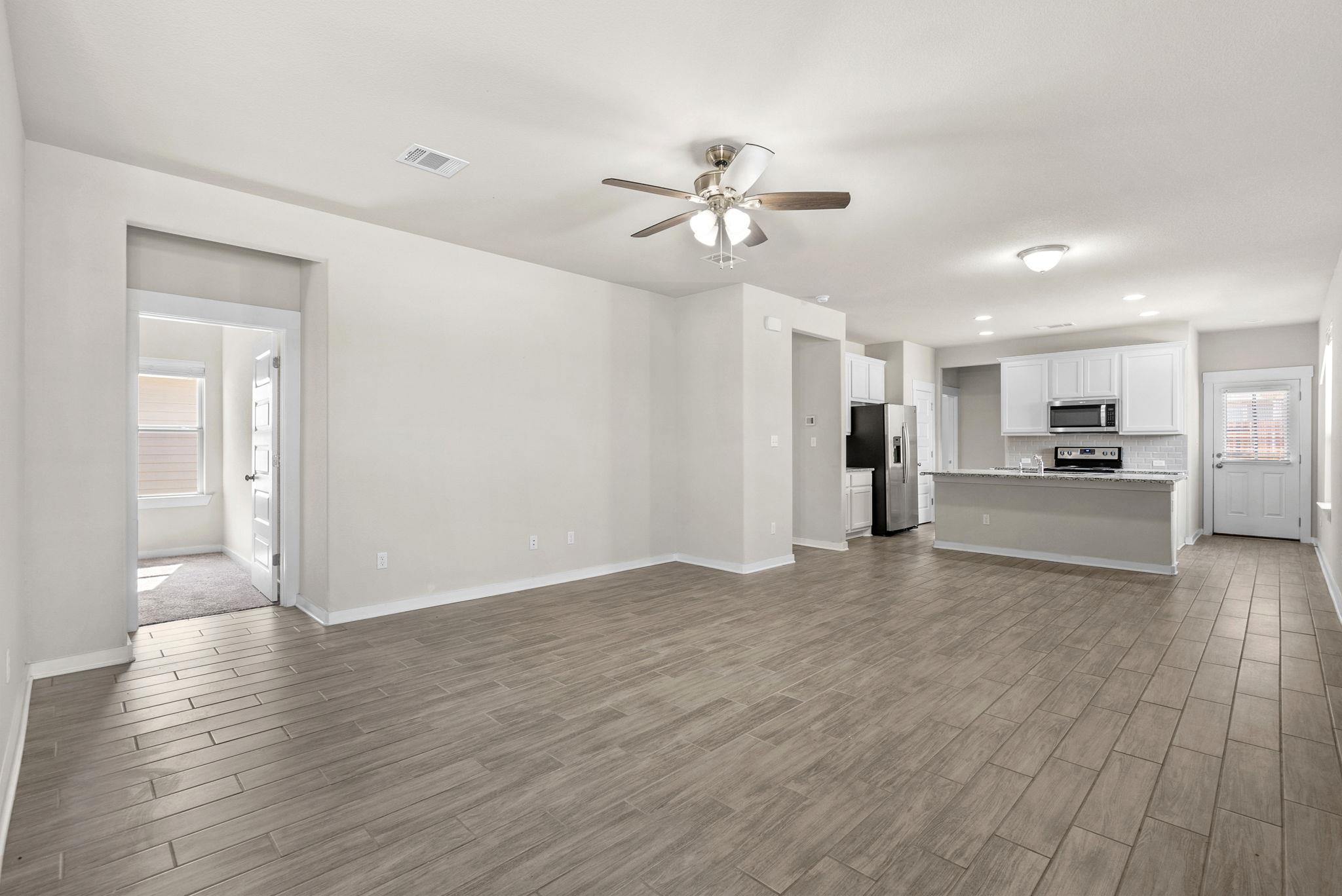 221 Ancellotta Way Property Photo 7