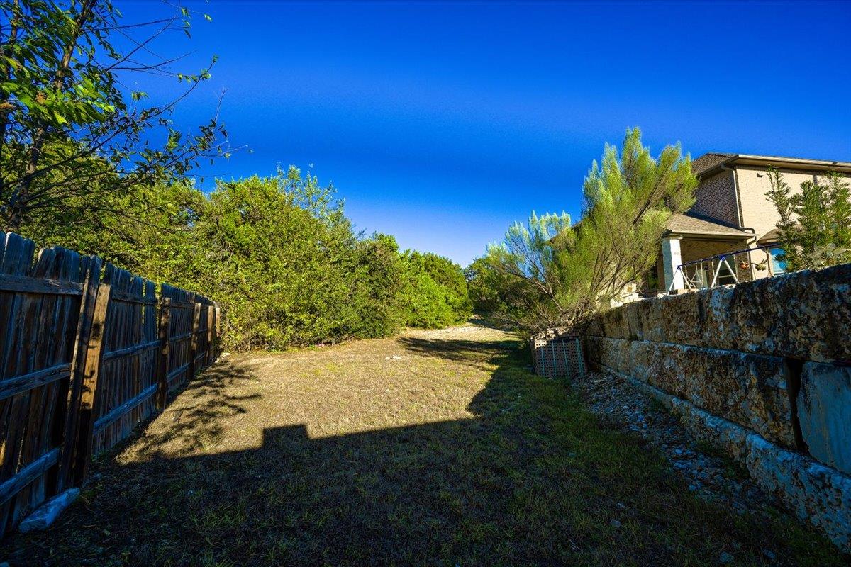 803 Savanna Ln Property Photo 15