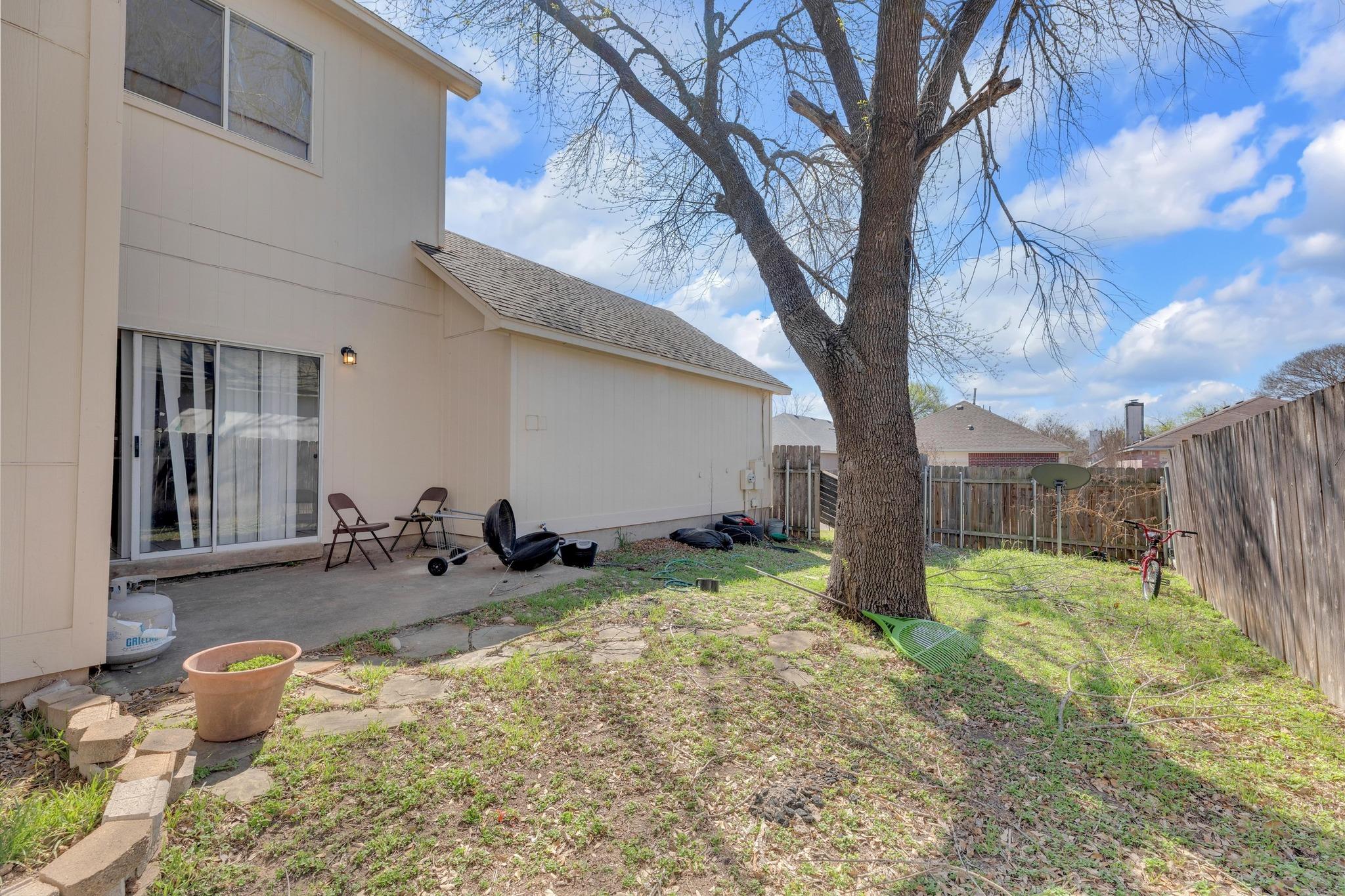 1013 Black Locust Dr Property Photo 18