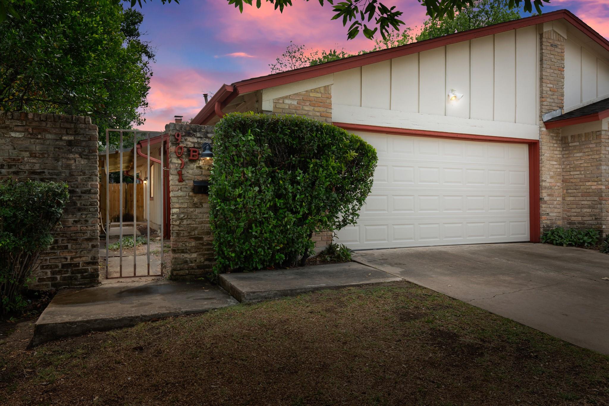 9001 Parkfield Dr #b Property Photo 2