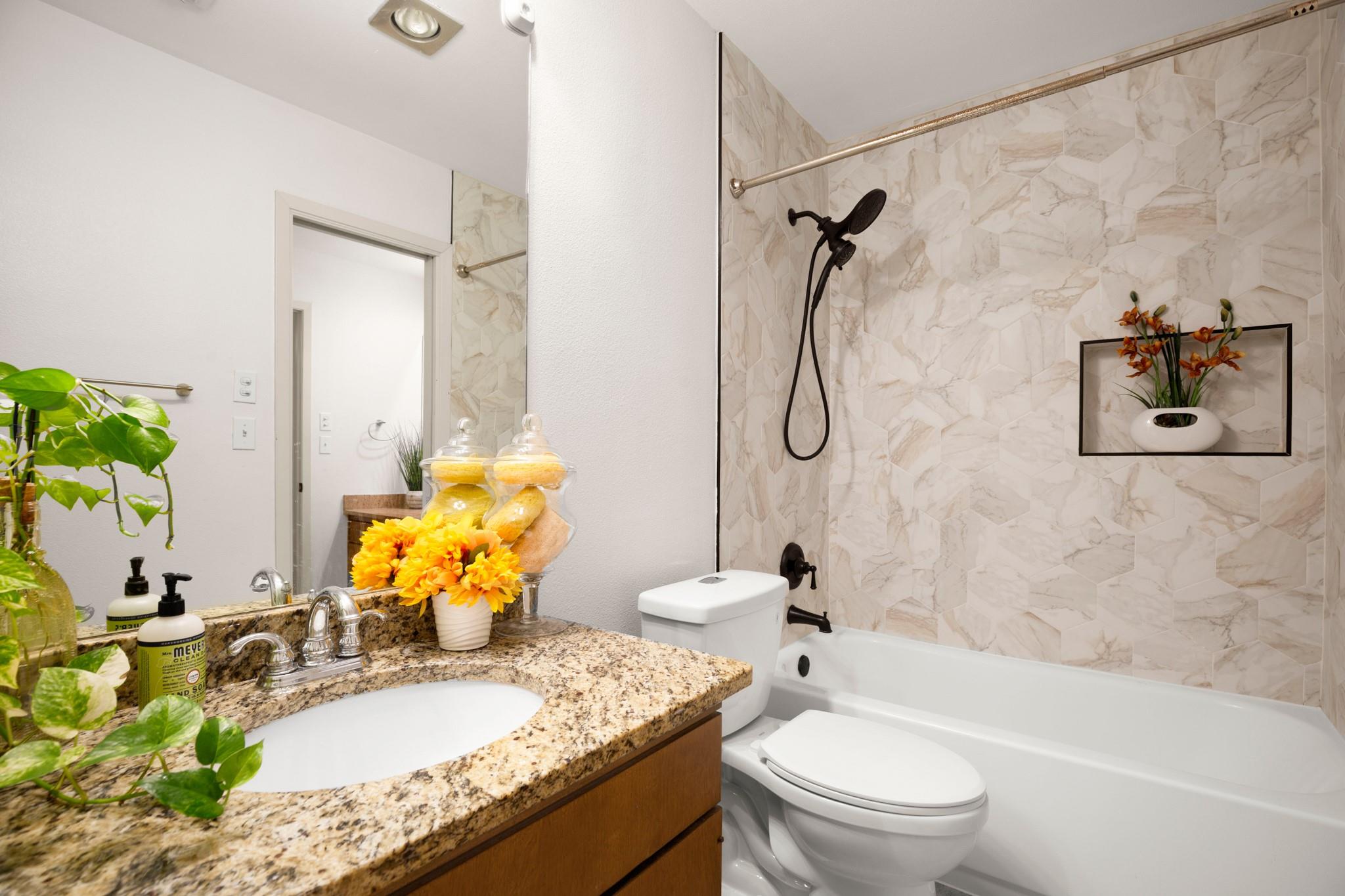 9001 Parkfield Dr #b Property Photo 9