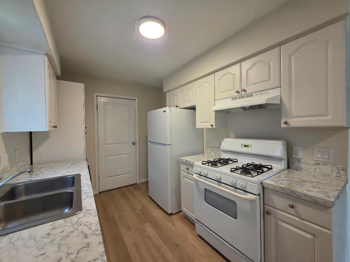 104 E Eggleston St Property Photo 8