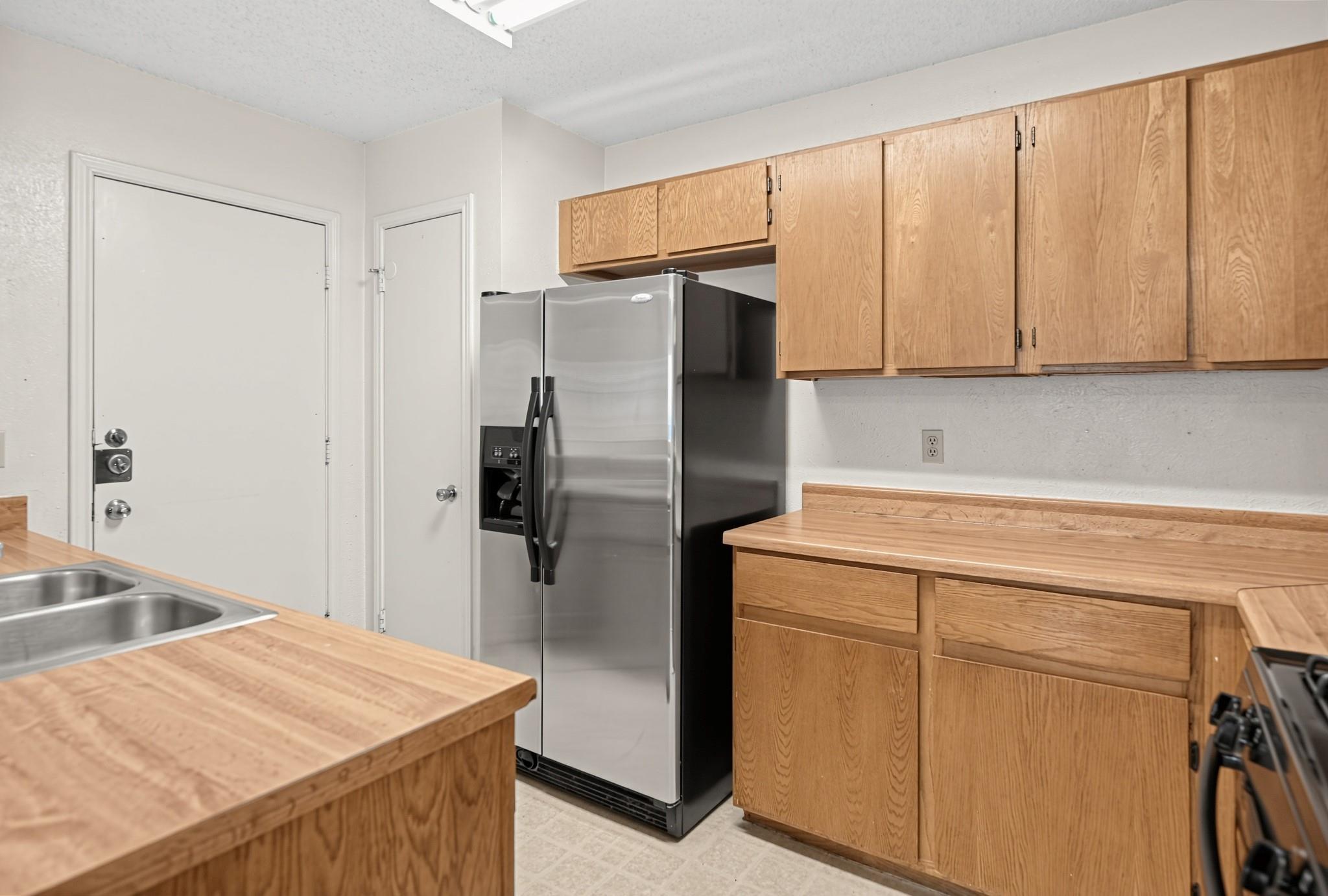 12322 Marogot Run Property Photo 6