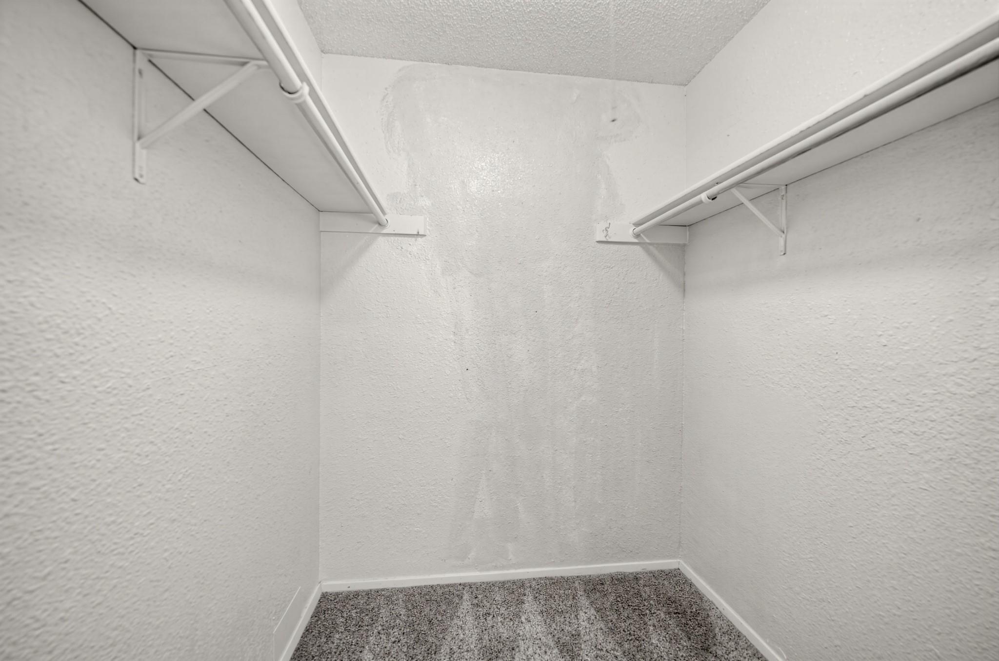 12322 Marogot Run Property Photo 10