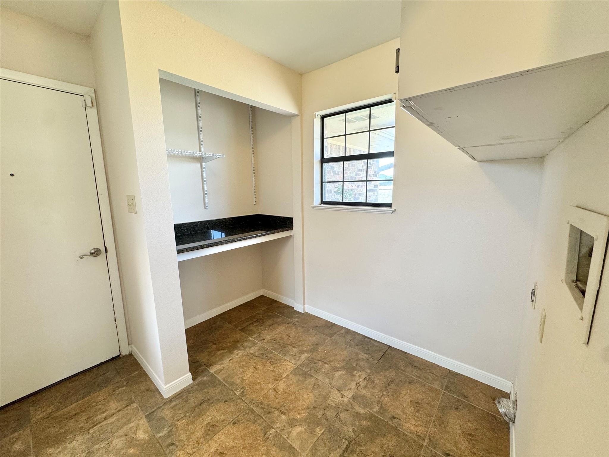 18512 Carlson Ln Property Photo 23