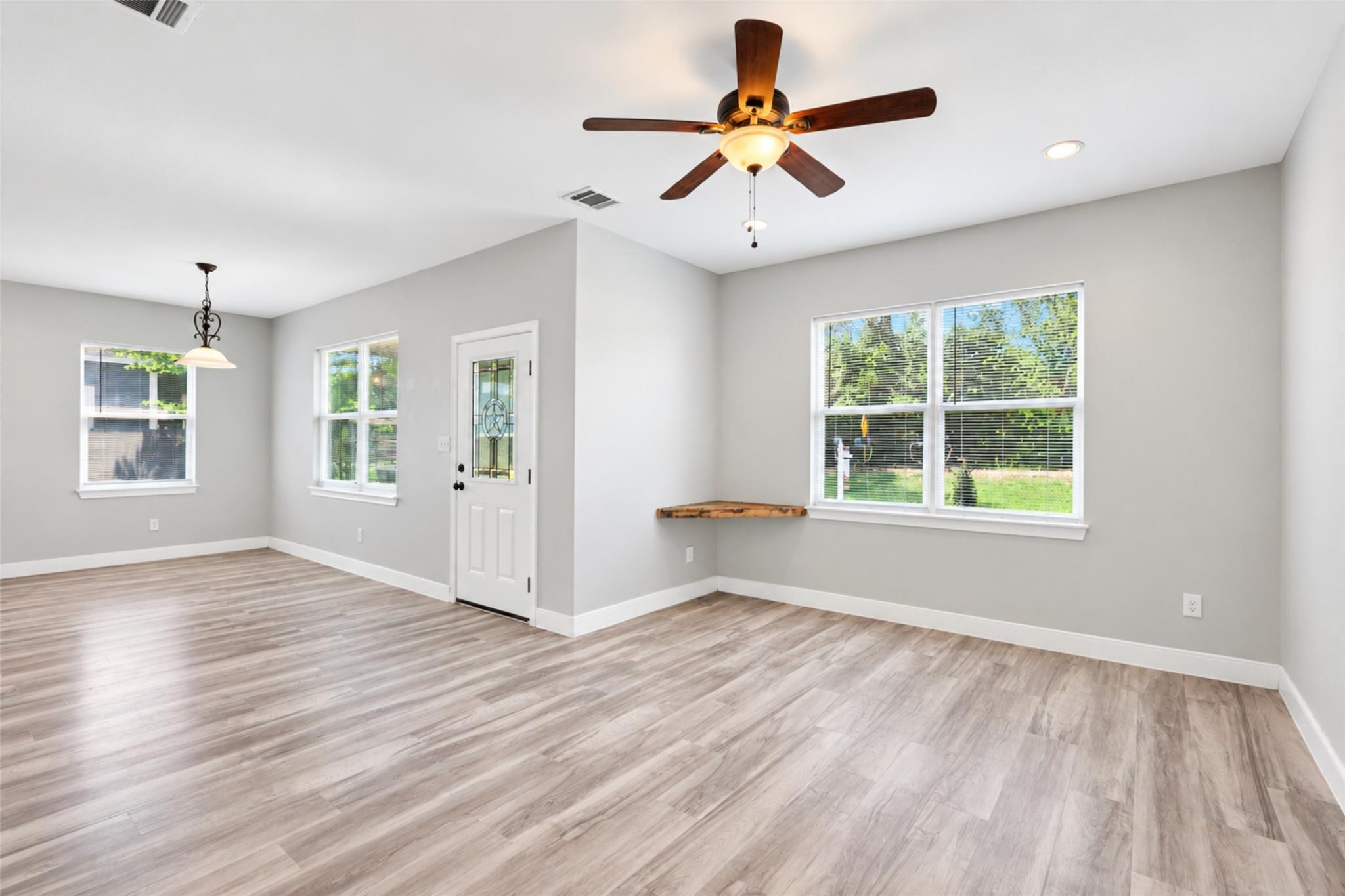 156 Fm 2571 None Property Photo 6
