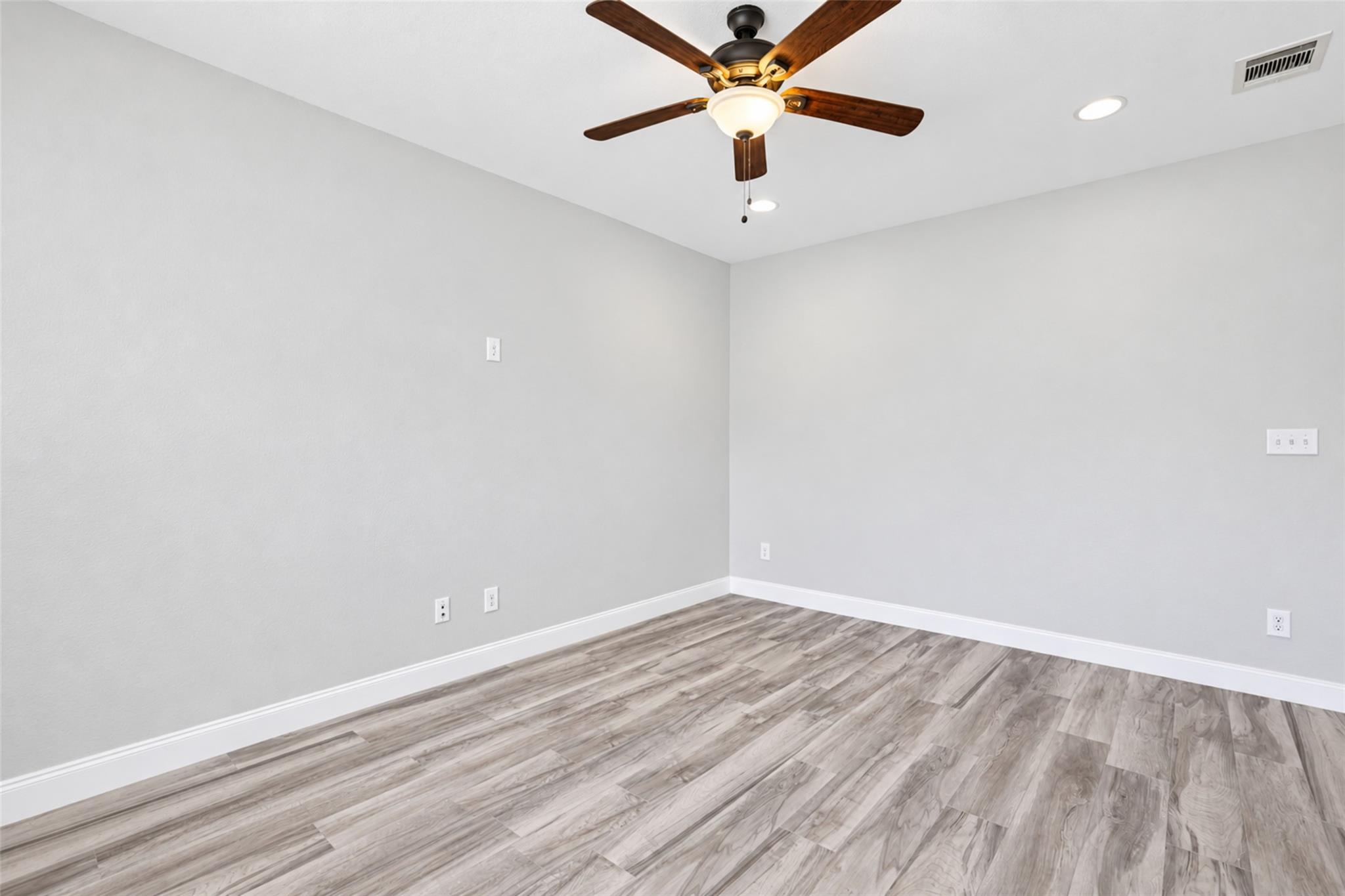 156 Fm 2571 None Property Photo 8