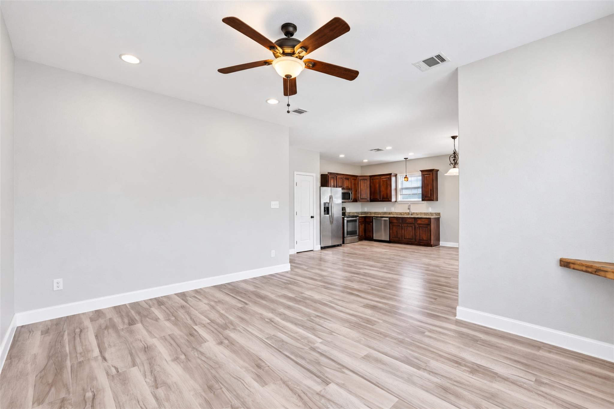 156 Fm 2571 None Property Photo 10