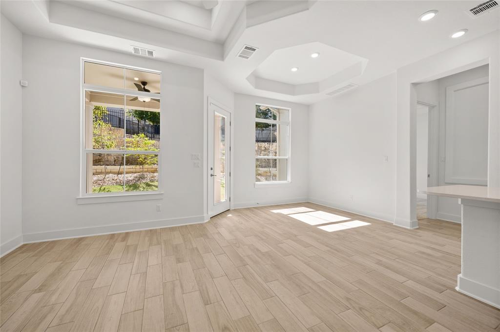 438 Cartwheel Bnd Property Photo 9