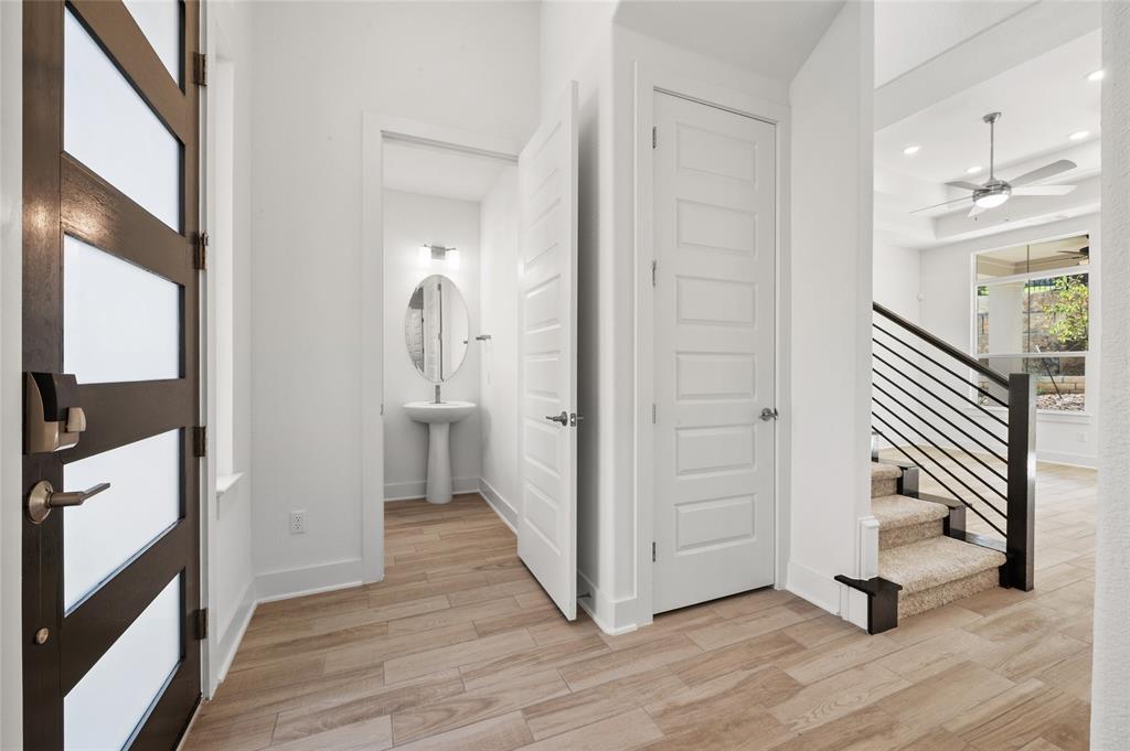 438 Cartwheel Bnd Property Photo 15