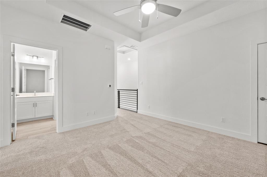 438 Cartwheel Bnd Property Photo 17