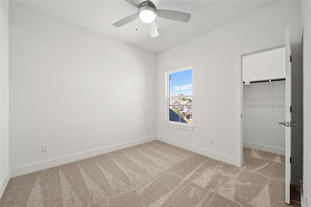 438 Cartwheel Bnd Property Photo 19