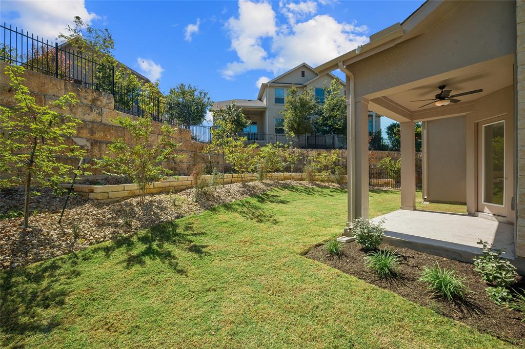 438 Cartwheel Bnd Property Photo 21