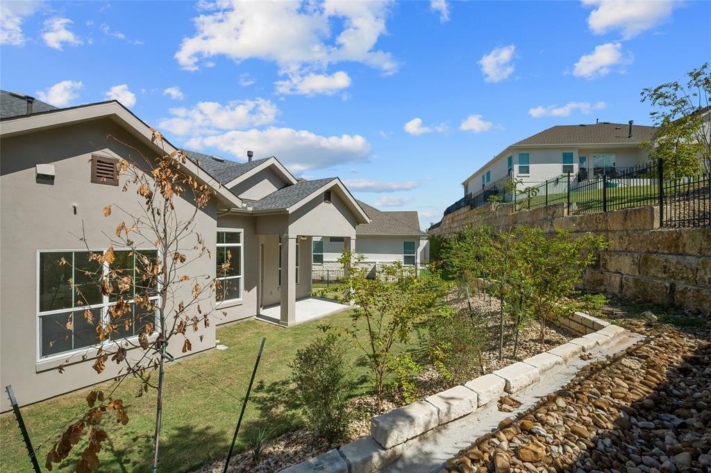 438 Cartwheel Bnd Property Photo 23