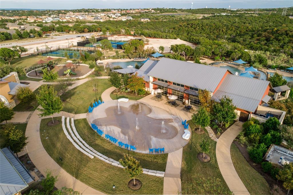 438 Cartwheel Bnd Property Photo 26
