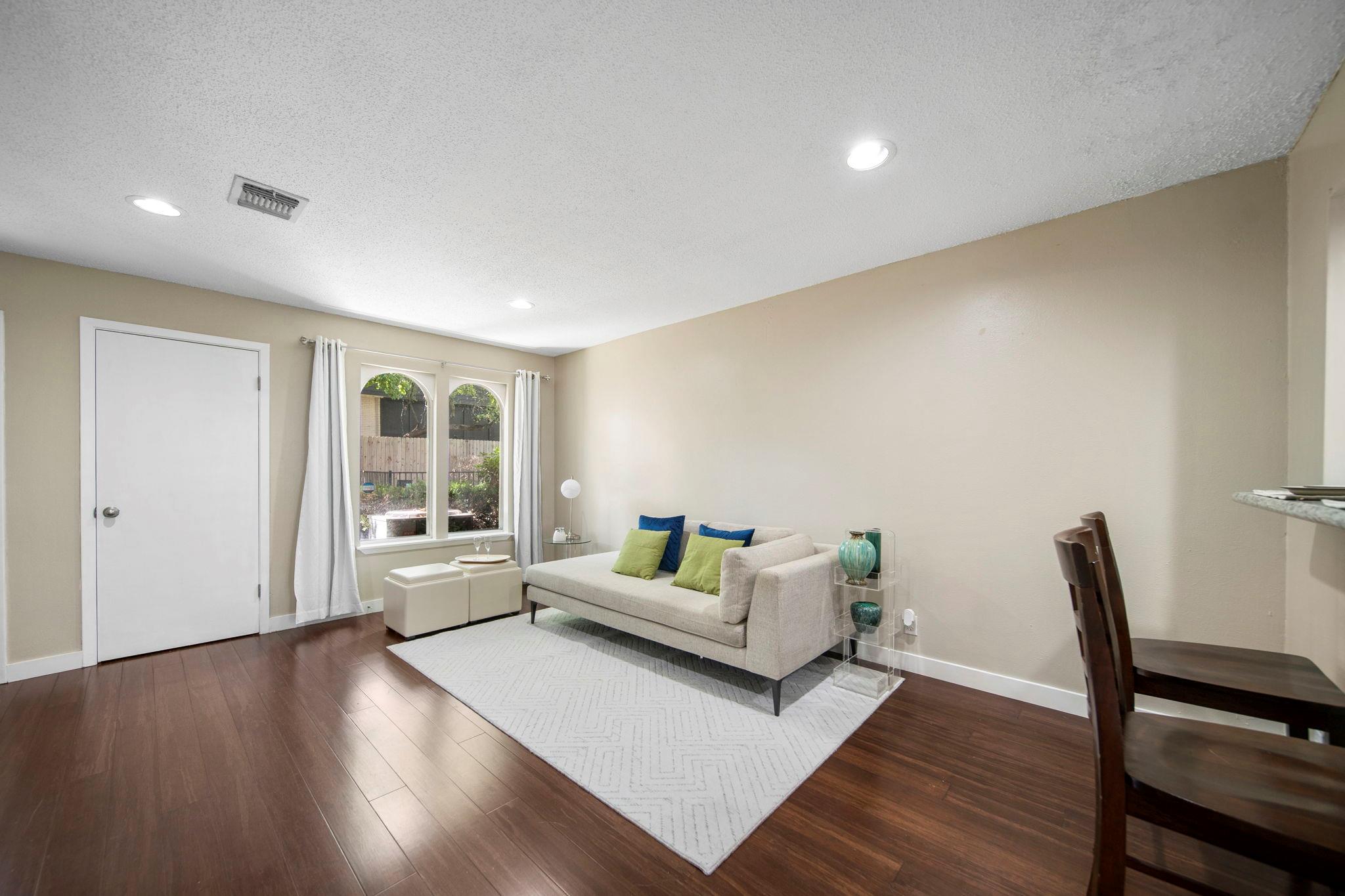 7409 Shadow Hill Dr #108 Property Photo 5