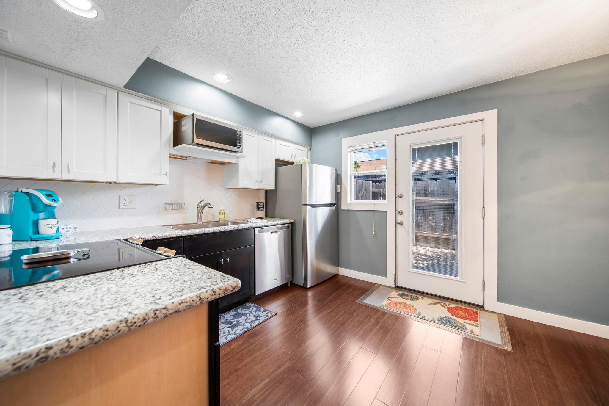 7409 Shadow Hill Dr #108 Property Photo 6