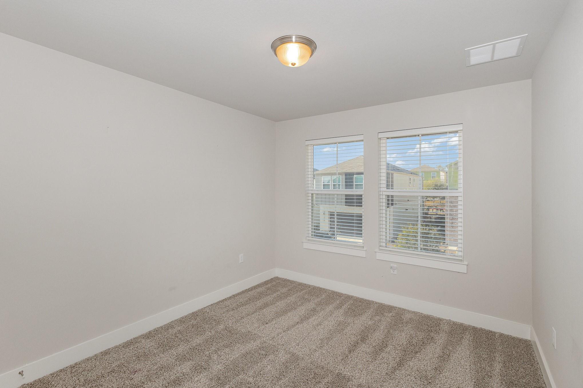 7106 Silver Star Ln 70 Property Photo 21