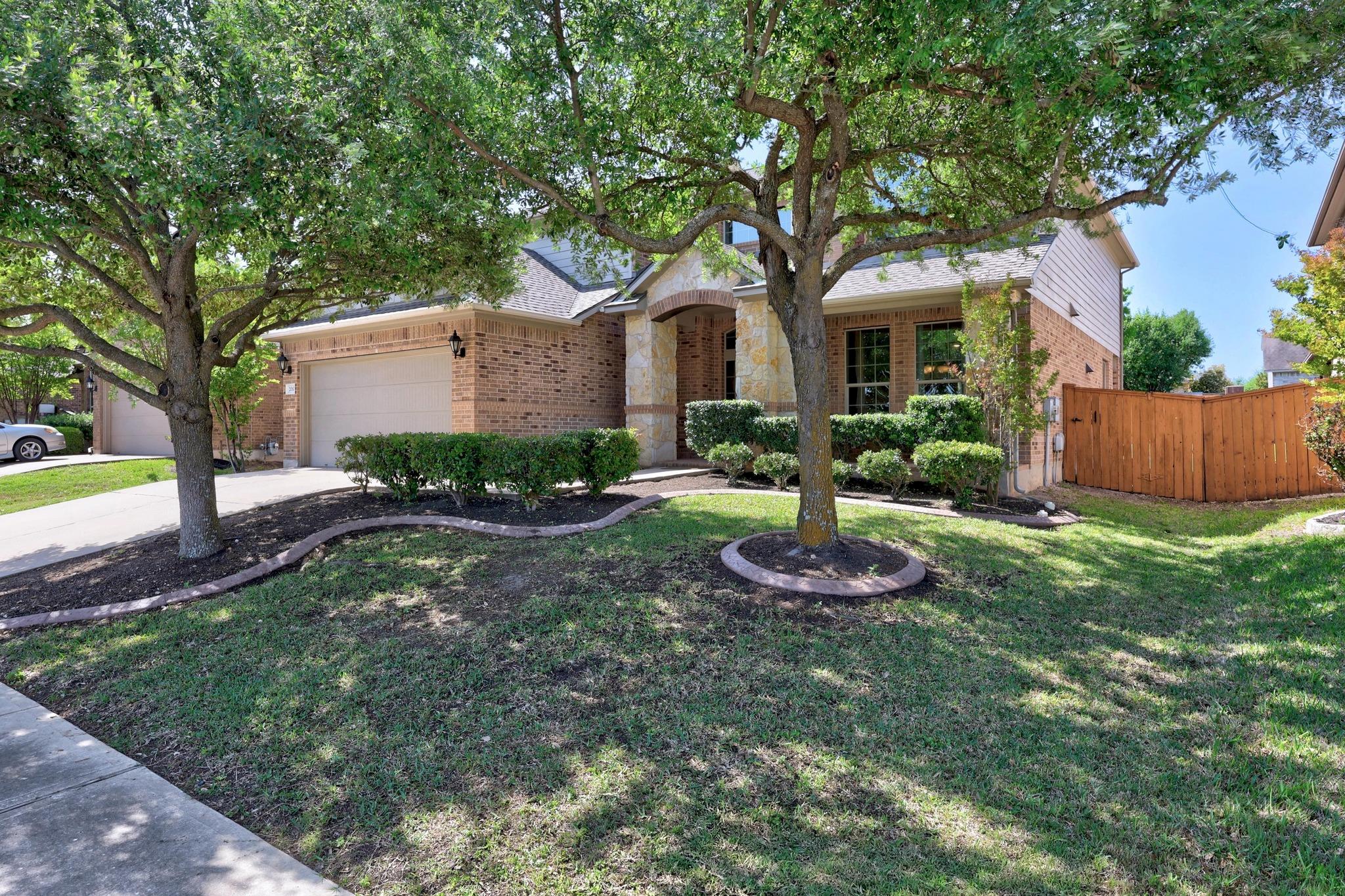 2010 Sunny Trail Dr Property Photo
