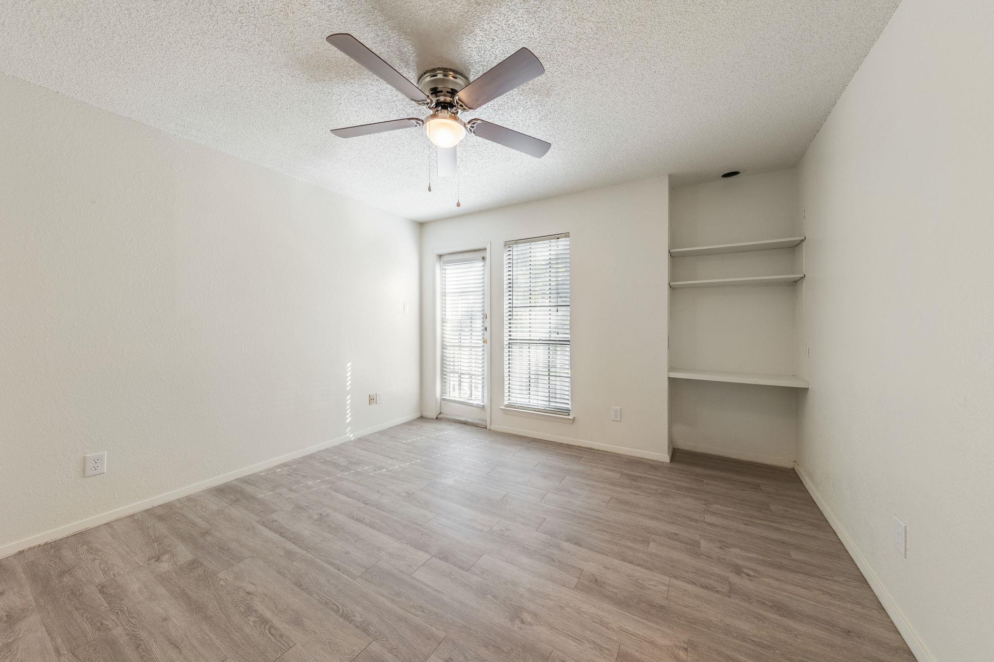 4518 Speedway None #b Property Photo 6