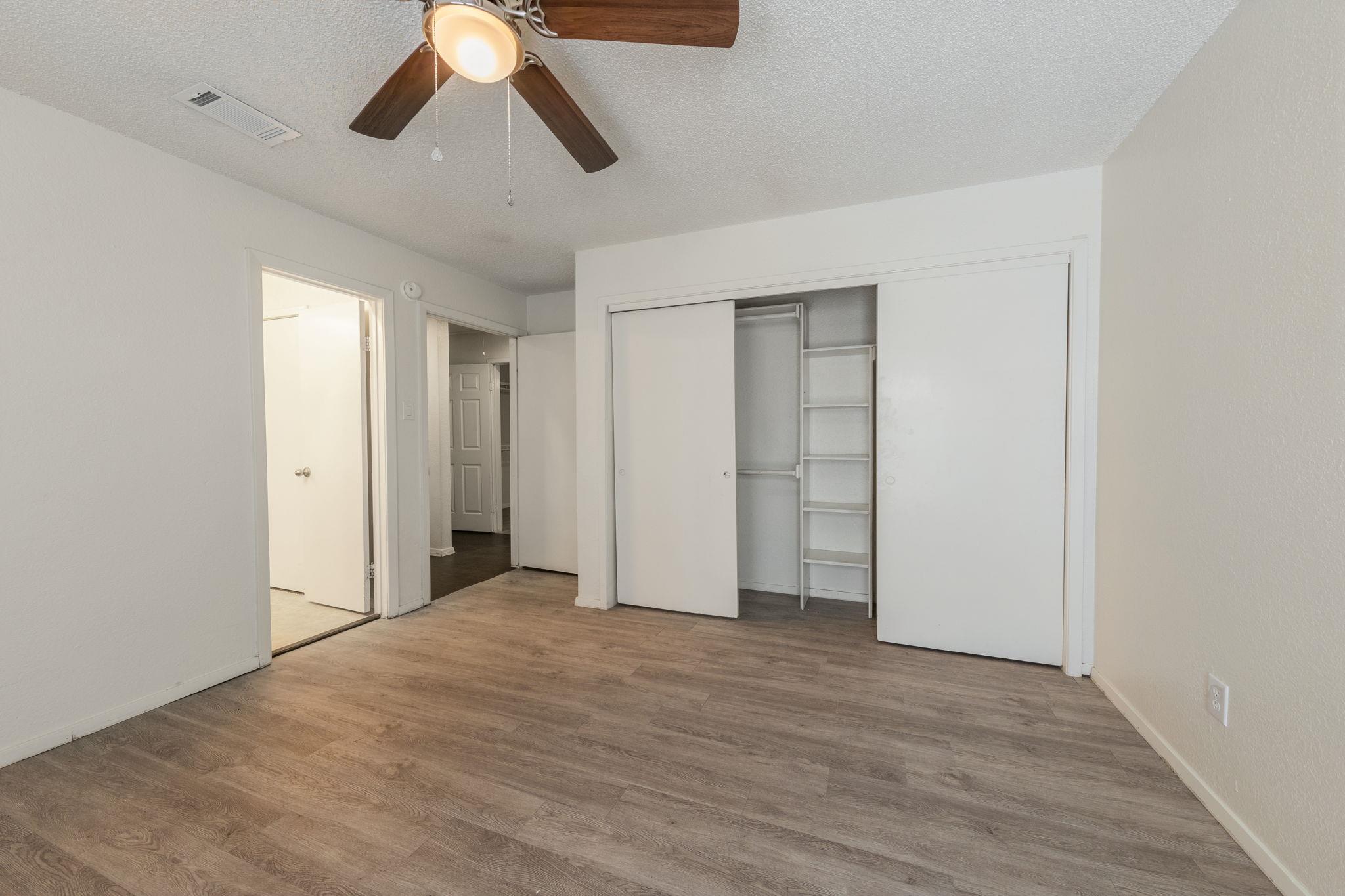 4518 Speedway None #b Property Photo 7