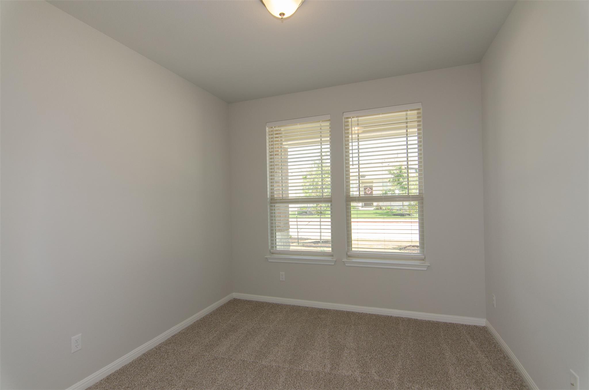 905 Olive Creek Dr Property Photo 16