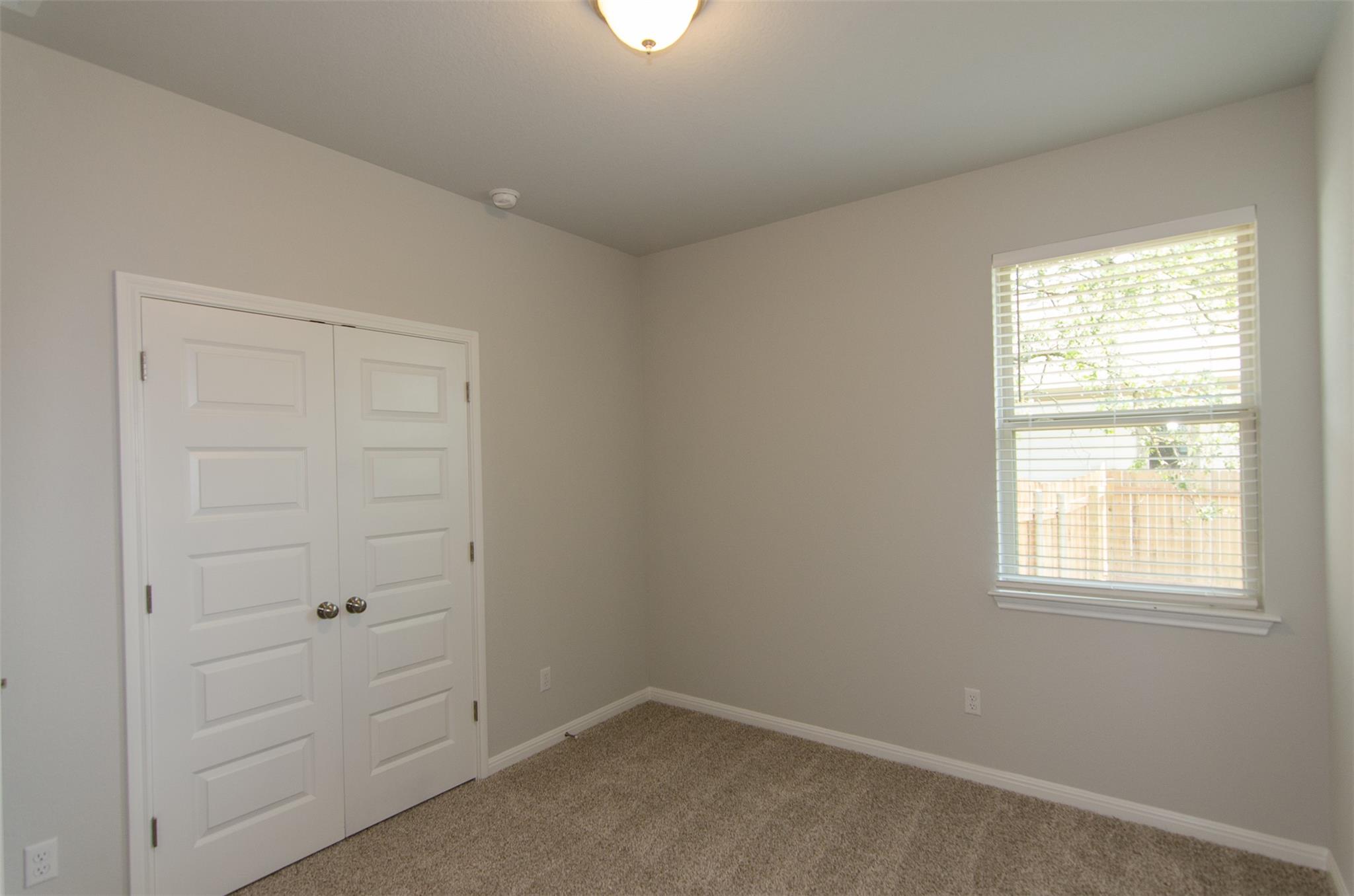 905 Olive Creek Dr Property Photo 22