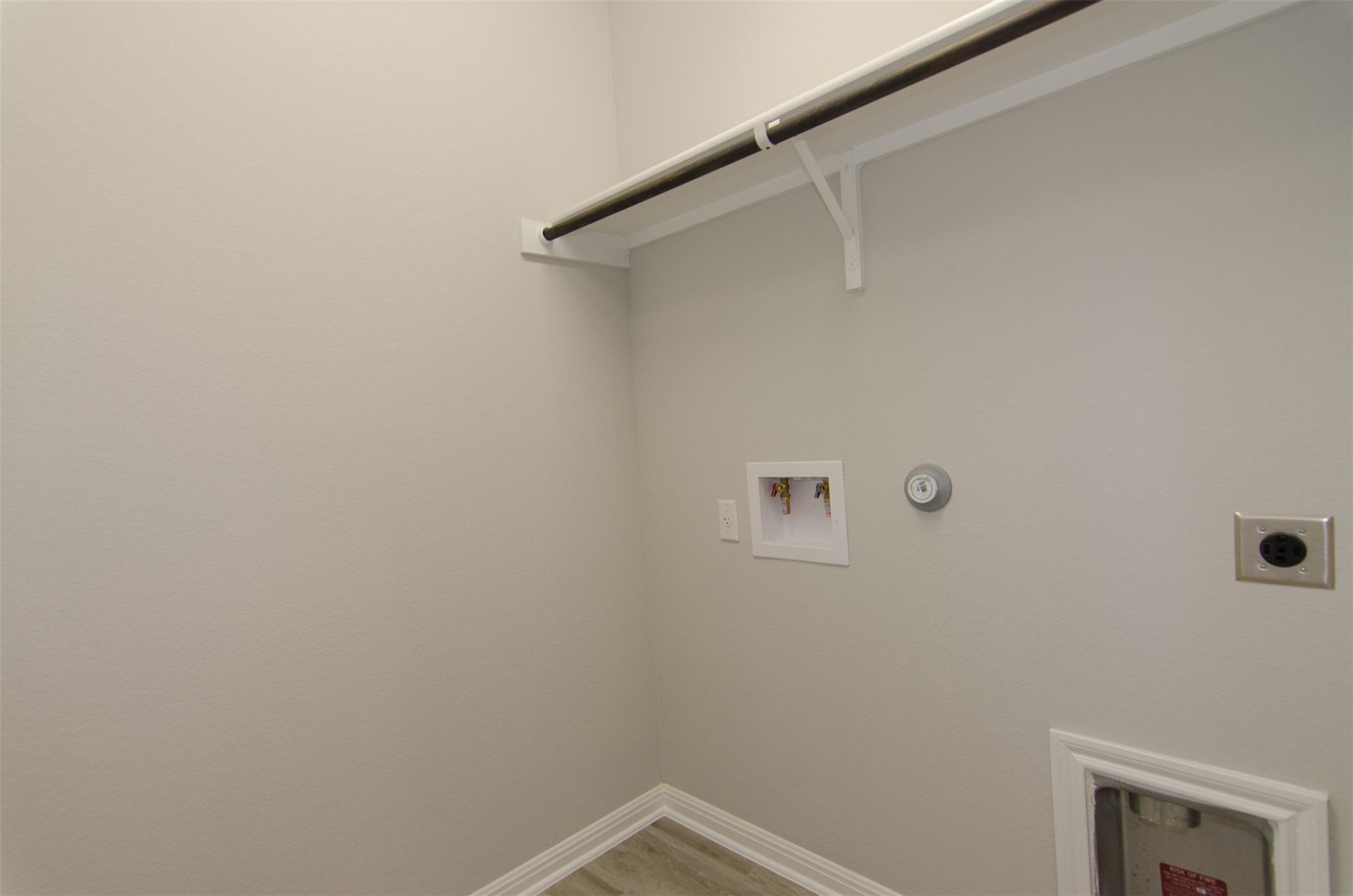 905 Olive Creek Dr Property Photo 23
