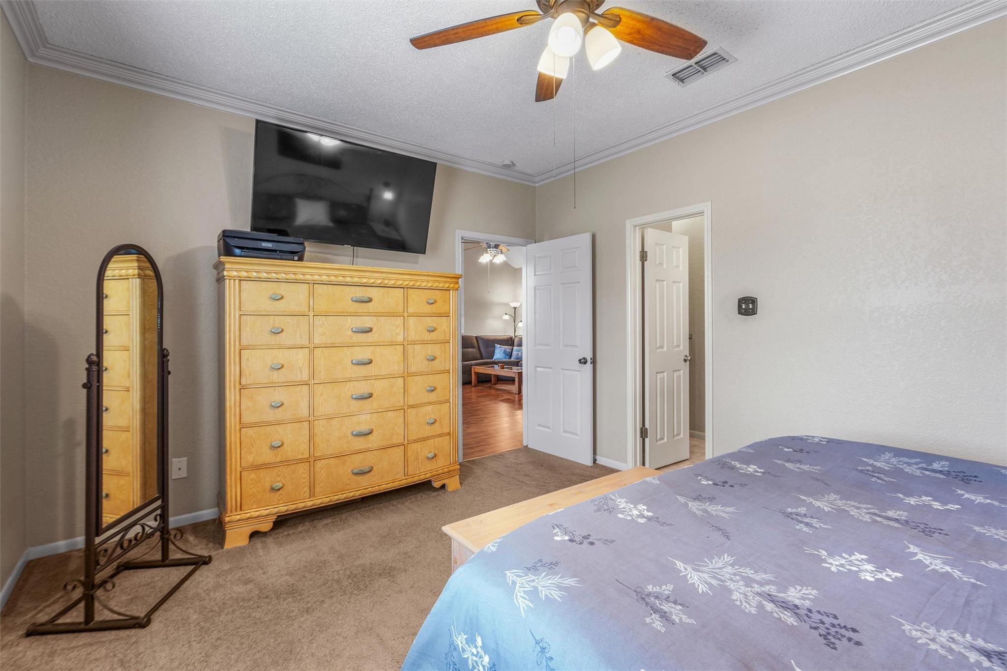 281 Lemens Ave Property Photo 24