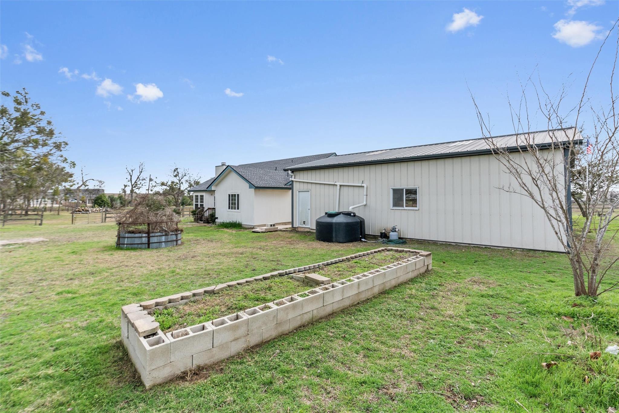 281 Lemens Ave Property Photo 34