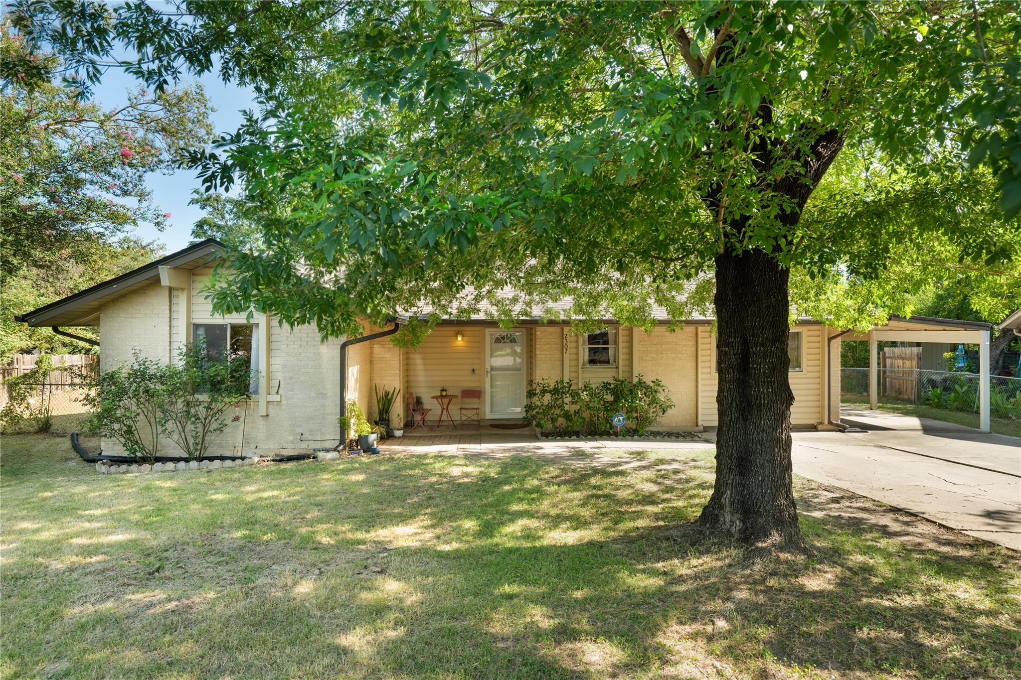 2307 Valley High Cir Property Photo 1